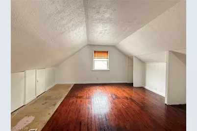 482 E 329th Street, Willowick, OH 44095 - Photo 34