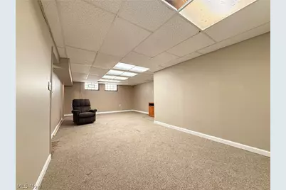 482 E 329th Street, Willowick, OH 44095 - Photo 42
