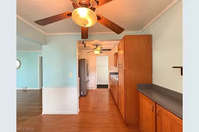 482 E 329th Street, Willowick, OH 44095 - Photo 16