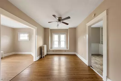 1235 Donald Avenue #Upper North, Oakwood, OH 44107 - Photo 6