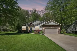 4377 Stonegate Dr, Ashtabula, OH 44004 - Photo 2