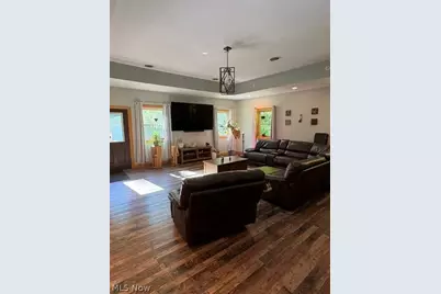 2934 Henderson School Road NE, New Philadelphia, OH 44663 - Photo 8