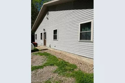 2934 Henderson School Road NE, New Philadelphia, OH 44663 - Photo 2
