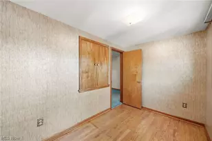 30401 Harrison St, Willowick, OH 44095 - Photo 26