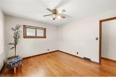 30401 Harrison Street, Willowick, OH 44095 - Photo 16