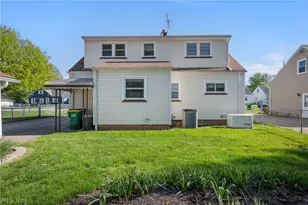 30401 Harrison St, Willowick, OH 44095 - Photo 2