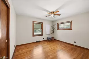 30401 Harrison St, Willowick, OH 44095 - Photo 14