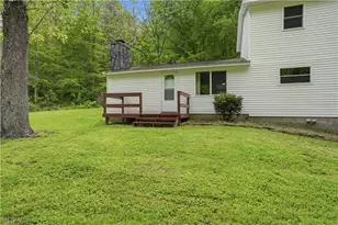 1047 Drift Frk Rd, Elizabeth, WV 26143 - Photo 2