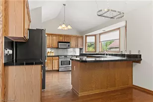 1919 Wendover Cir NE, North Canton, OH 44720 - Photo 20