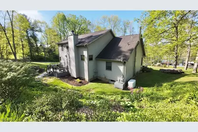 7714 Lucerne Dr, Millersburg, OH 44654 - Photo 4