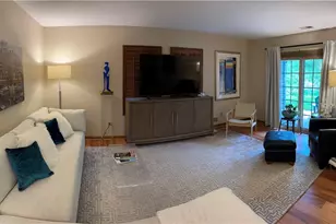 4056 St Andrews Ct, Canfield, OH 44406 - Photo 2