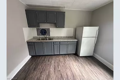 9710 Aetna Road, Loveland, OH 44105 - Photo 10