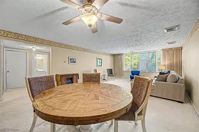924 Memorial Parkway #207, Akron, OH 44303 - Photo 10
