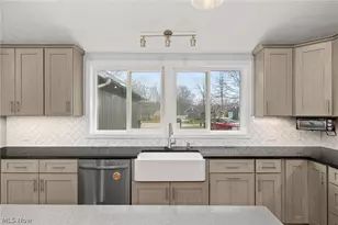 19595 Cross Trail N, Strongsville, OH 44136 - Photo 12
