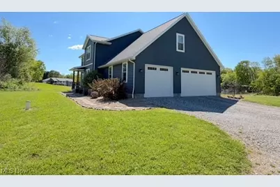 3052 Kerr Drive SE, New Philadelphia, OH 44663 - Photo 2