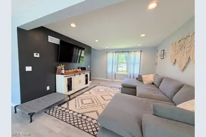 3052 Kerr Drive SE, New Philadelphia, OH 44663 - Photo 6