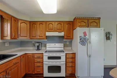 7400 Sweetheart Drive, Zanesville, OH 43701 - Photo 18