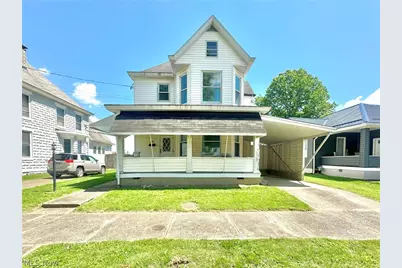 427 Columbia Avenue, Williamstown, WV 26187 - Photo 1