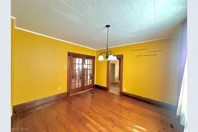427 Columbia Avenue, Williamstown, WV 26187 - Photo 12