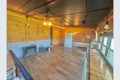 427 Columbia Avenue, Williamstown, WV 26187 - Photo 22
