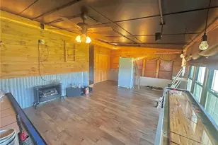 427 Columbia Ave, Williamstown, WV 26187 - Photo 22