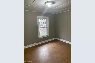 516 Wildwood Avenue, Akron, OH 44320 - Photo 8