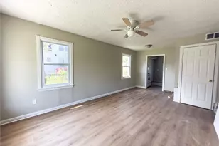 11825 Avon Ave, Loveland, OH 44105 - Photo 2