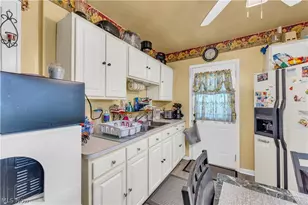 1533 E 195th St, Euclid, OH 44117 - Photo 12