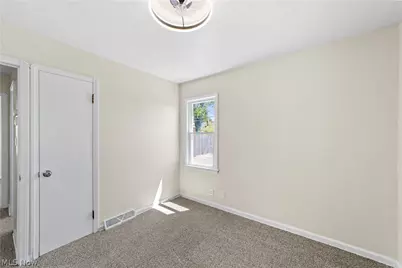 6307 Kenneth Avenue, Parma, OH 44129 - Photo 16
