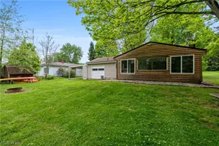 6109 Vale View Dr SW, Sherrodsville, OH 44675 - Photo 26