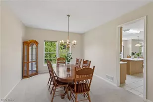 16264 Selby Cir, Strongsville, OH 44136 - Photo 12
