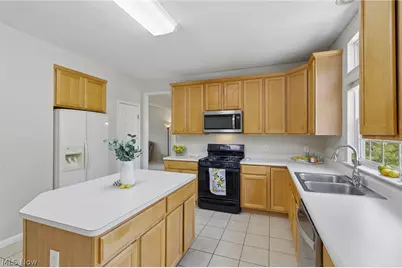 16264 Selby Circle, Strongsville, OH 44136 - Photo 14