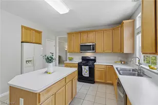 16264 Selby Cir, Strongsville, OH 44136 - Photo 14