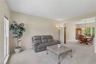 16264 Selby Cir, Strongsville, OH 44136 - Photo 8