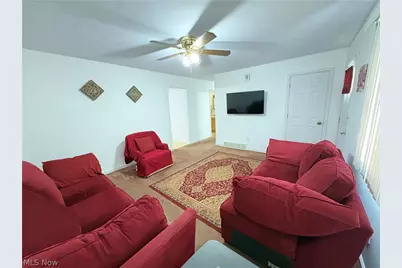 1945 Nair Street, Youngstown, OH 44505 - Photo 6