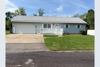 1945 Nair Street, Youngstown, OH 44505 - Photo 2