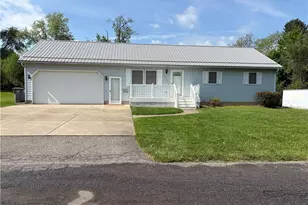 1945 Nair St, Youngstown, OH 44505 - Photo 2