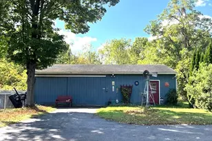 3288 Spring Valley Rd, Akron, OH 44333 - Photo 36