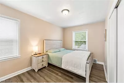 29306 Oakdale Road, Willowick, OH 44095 - Photo 14