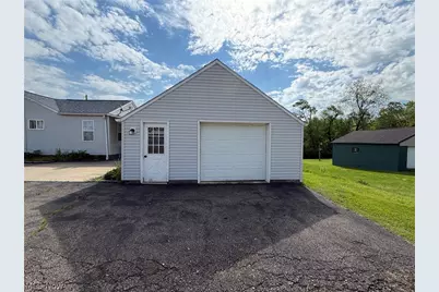 3922 21st Street SW, Canton, OH 44706 - Photo 2