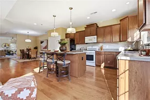 38083 Euclid Ave, Willoughby, OH 44094 - Photo 8