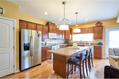 38083 Euclid Avenue #2, Willoughby, OH 44094 - Photo 2