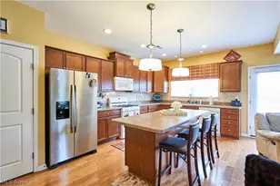 38083 Euclid Ave, Willoughby, OH 44094 - Photo 2