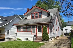647 Columbia Ave, Akron, OH 44310 - Photo 2
