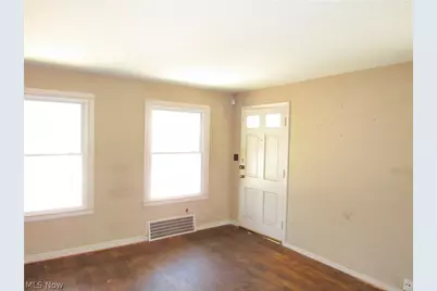 25250 Treadwell Avenue, Euclid, OH 44117 - Photo 4
