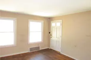 25250 Treadwell Ave, Euclid, OH 44117 - Photo 4