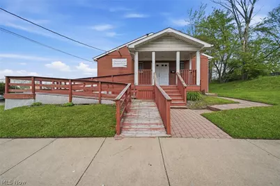 611 Hartford Avenue SE, Canton, OH 44707 - Photo 1