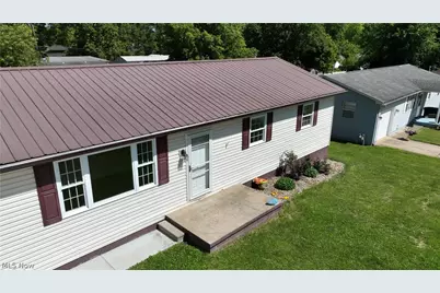 239 Locust Drive, Mineral Wells, WV 26150 - Photo 12