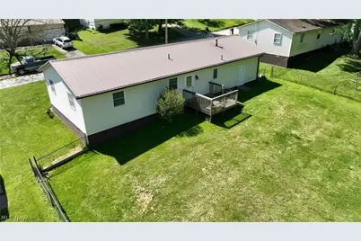 239 Locust Drive, Mineral Wells, WV 26150 - Photo 10