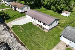 239 Locust Dr, Mineral Wells, WV 26150 - Photo 8